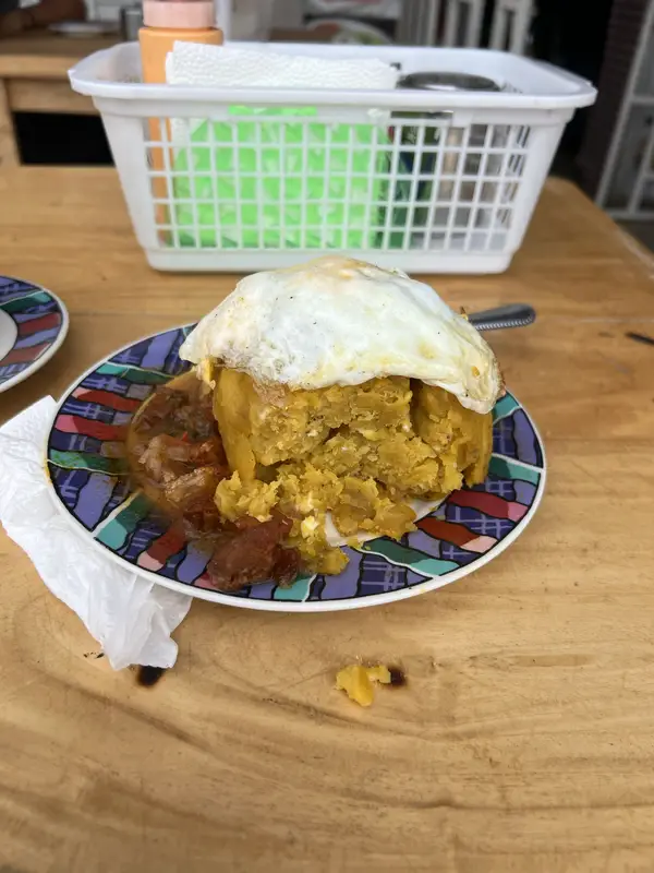 Manger aux Galapagos